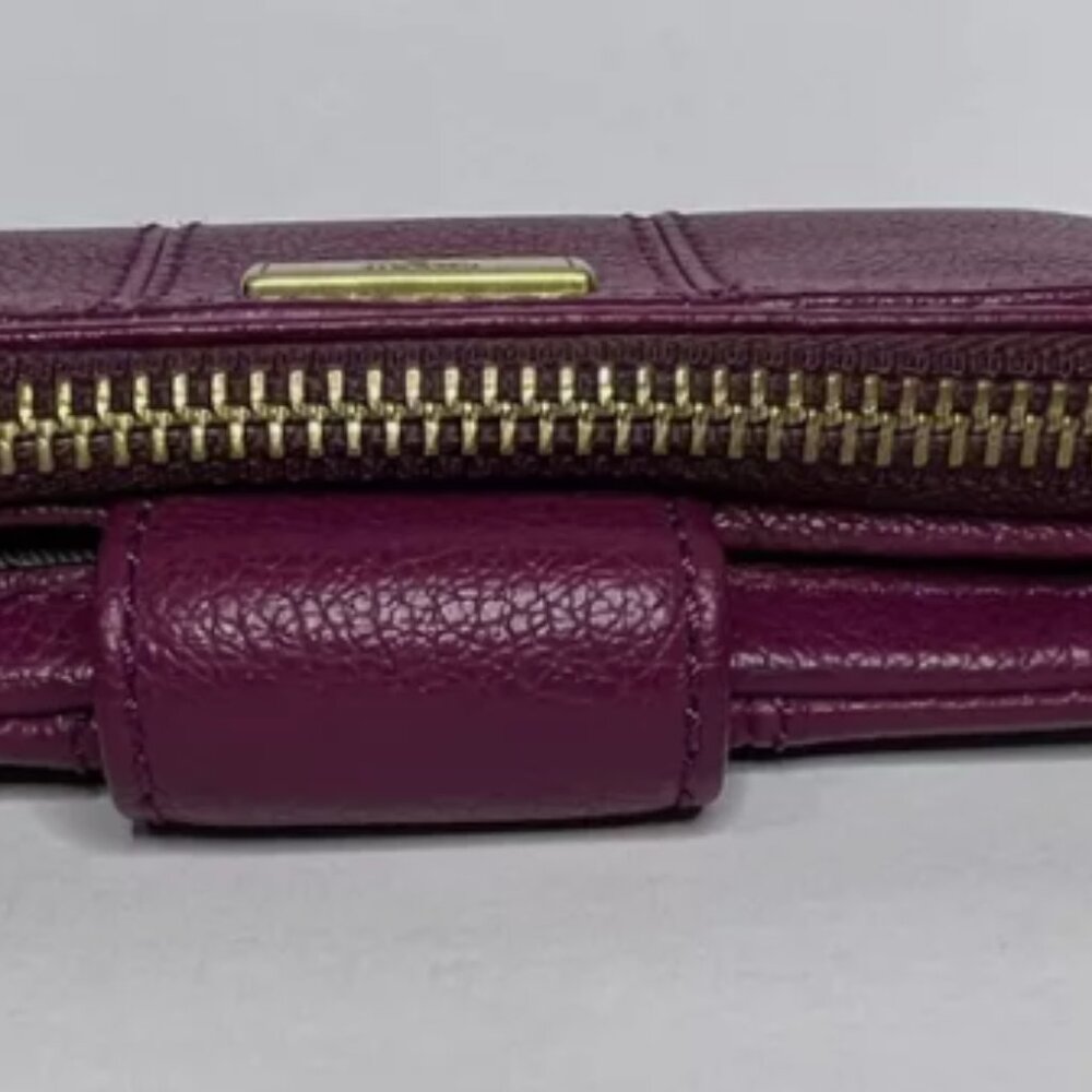 FOSSIL Ella Multifunction Wallet Raspberry Wine - Picture 3 of 4